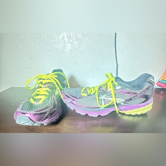 Brooks Ravenna 4 Purple Black  Athletic Running Shoes Sneakers Women's - Picture 1 of 11
